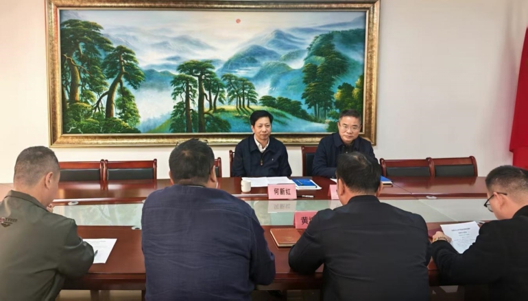 市社科院（社科聯(lián)）黨組書記、院長(zhǎng)何新紅同志赴河源市紫金縣黃塘鎮(zhèn)調(diào)研鄉(xiāng)村振興工作